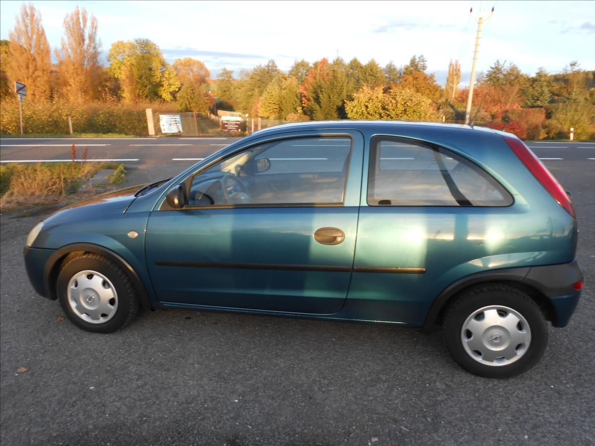 Opel Corsa, 1,0 12V Club - fotka 5