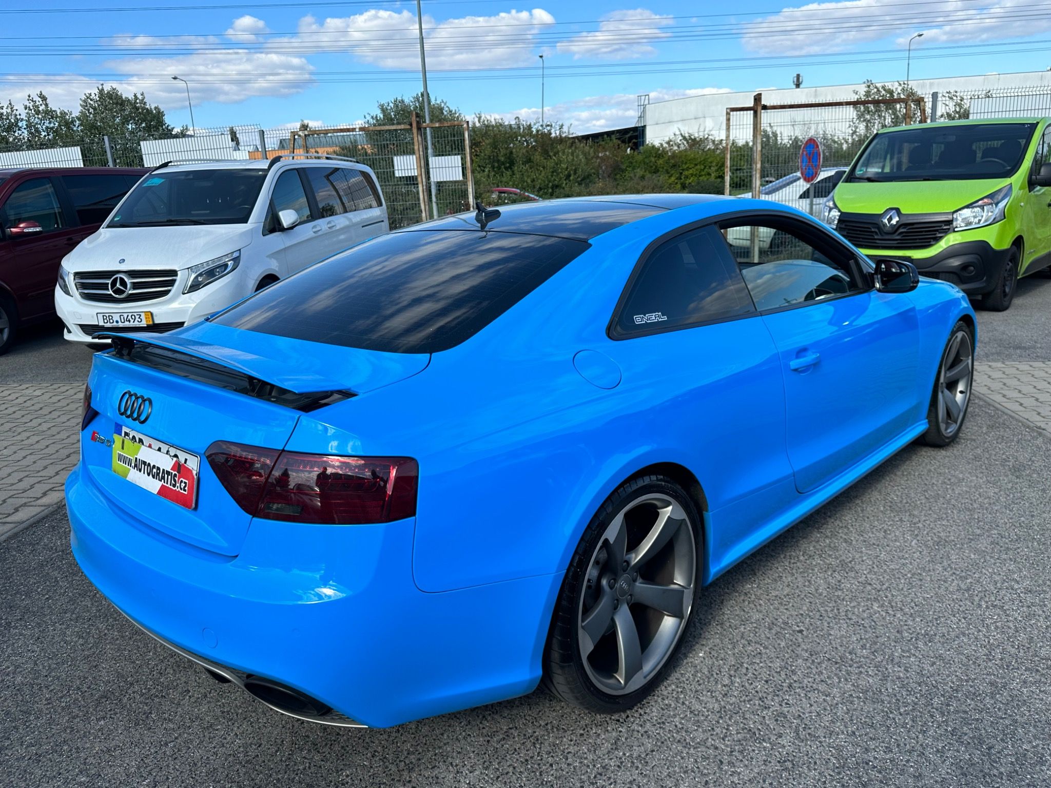Audi RS5, 4.2i-331KW-4x4-NAPROSTO-TOP - fotka 2