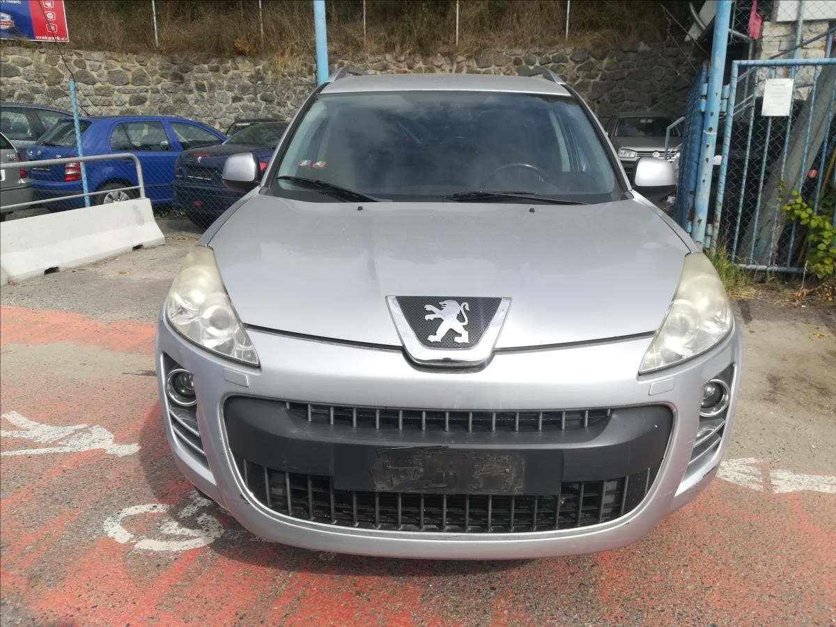 Peugeot 4007, 2,2 HDI 156k Confort Pack 7mis - fotka 2
