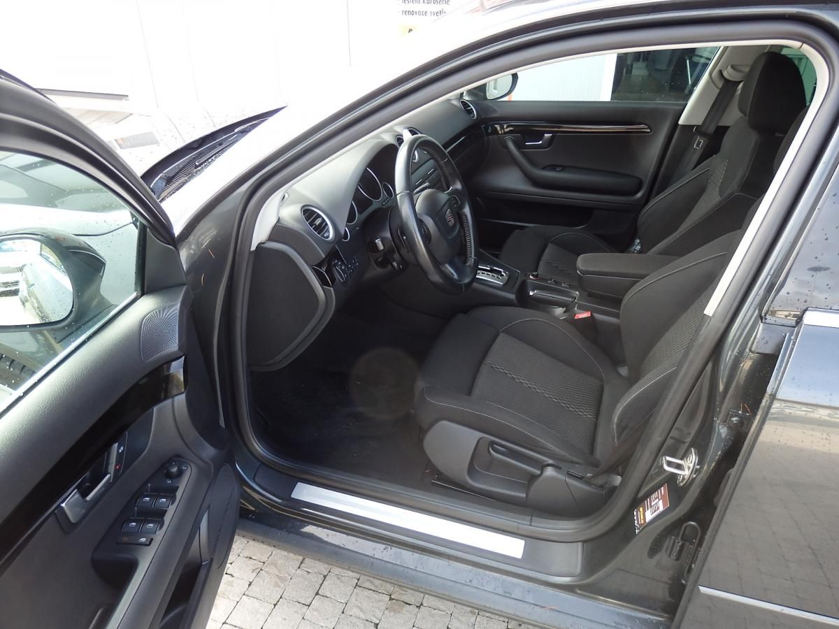 Seat Exeo, 2.0 TDI SPORT XENONY, NAVI - fotka 6