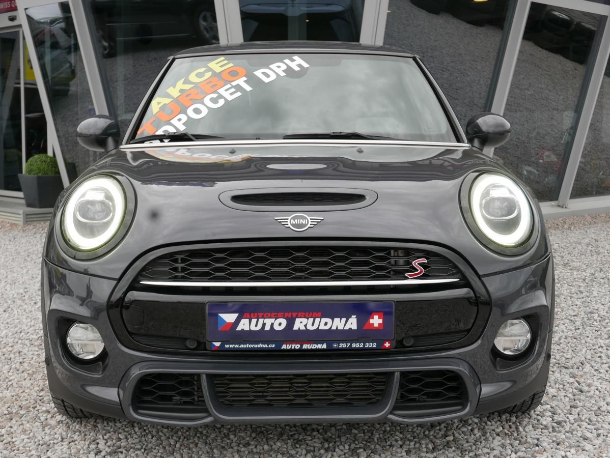 Mini Cooper S, 2,0i 141kW JCW Paket - fotka 4