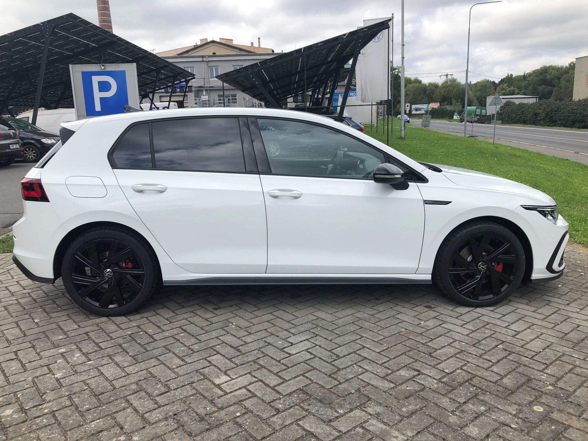 Volkswagen Golf, GTD Matrix LED Harman Kardon - fotka 4