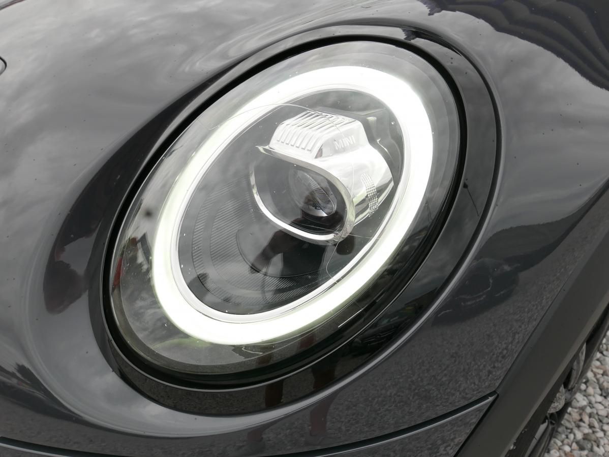 Mini Cooper S, 2,0i 141kW JCW Paket - fotka 3