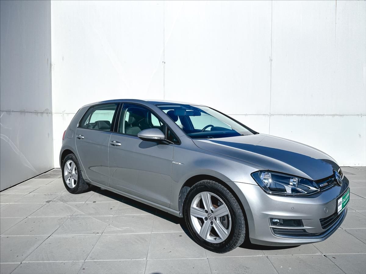 Volkswagen Golf, 1,4 TGi Aut.klima,tempomat - fotka 5