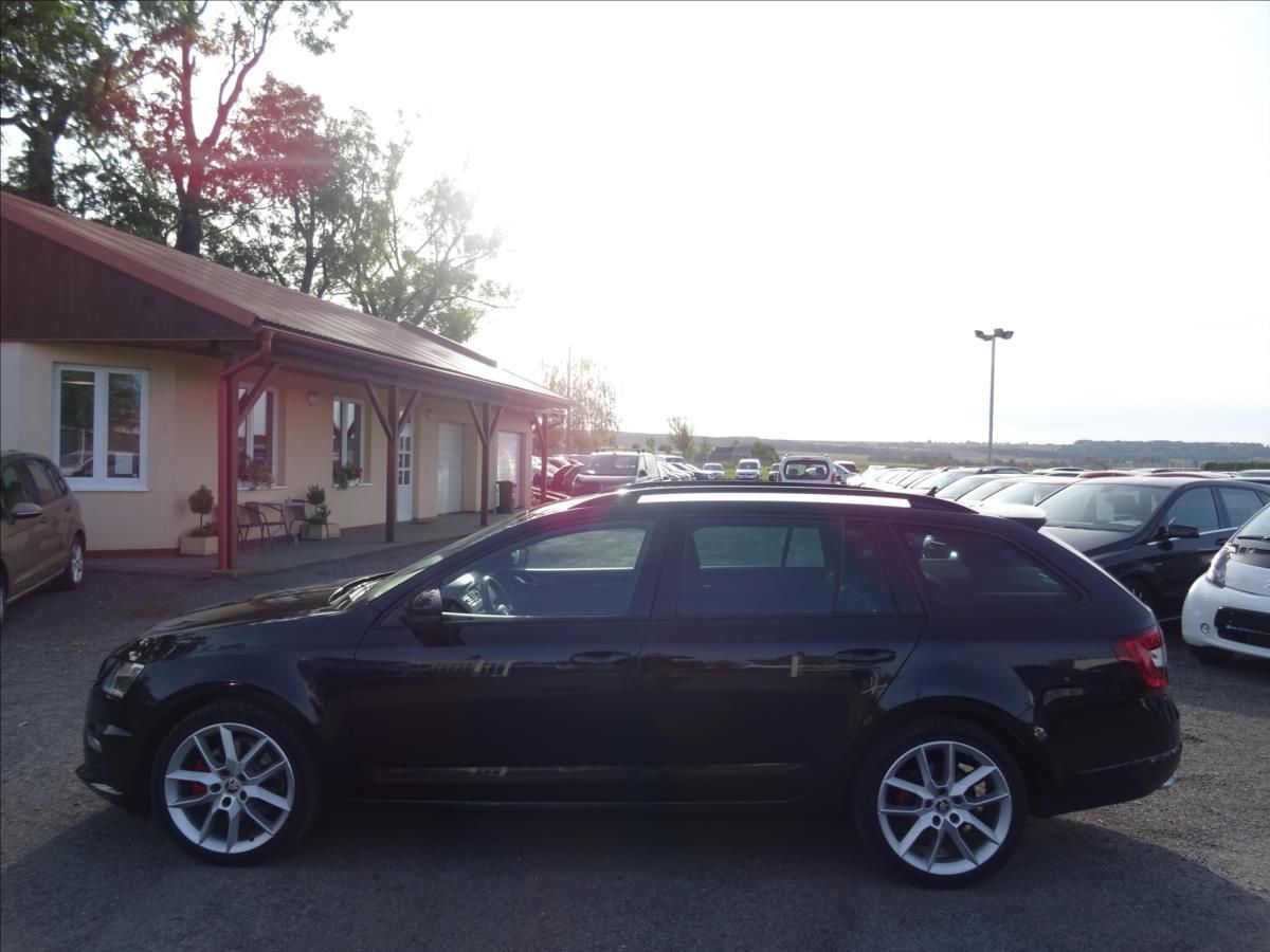 Škoda Octavia, 2,0 TDi135kW RS 4x4,po servise - fotka 4