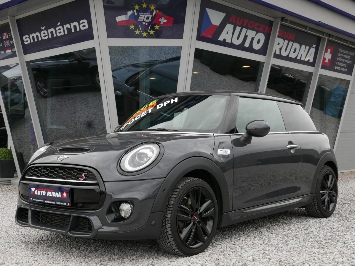 Mini Cooper S, 2,0i 141kW JCW Paket