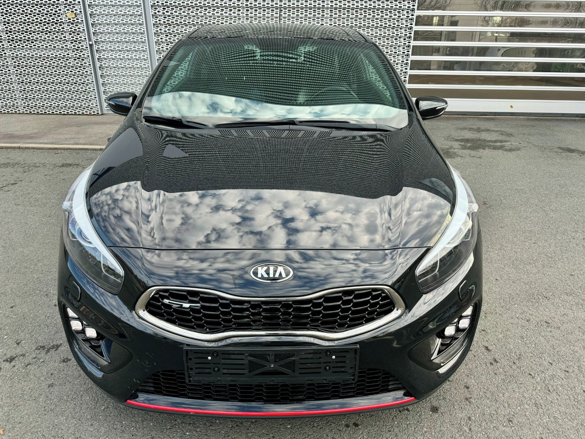 Kia Cee´d, 1.6 T-GDI 150kW GT Plus RECARO - fotka 2