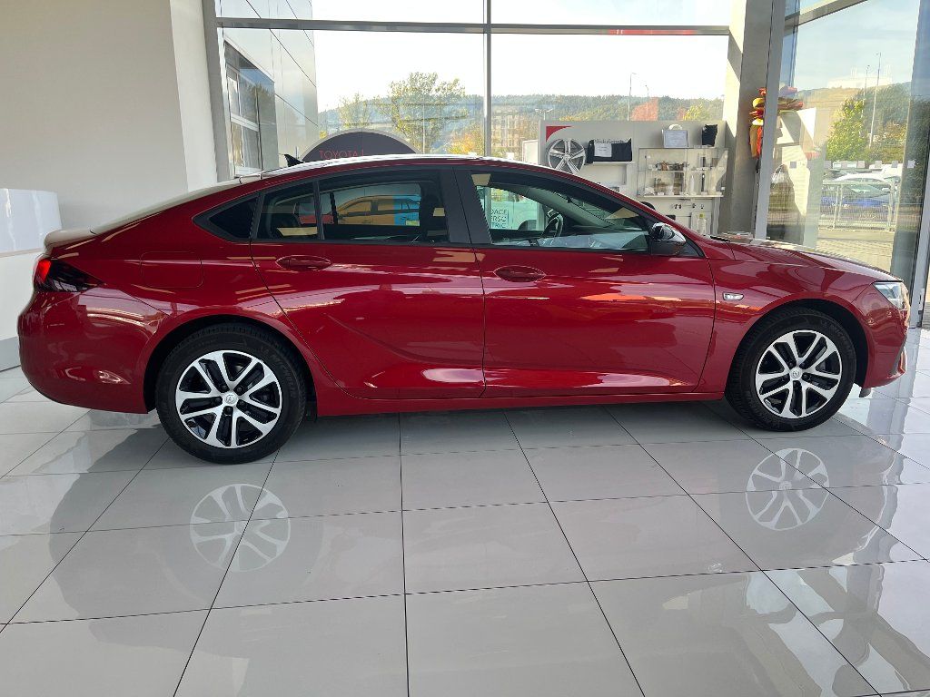 Opel Insignia, 1.5CDTi 90kW 1.MAJITEL - fotka 4