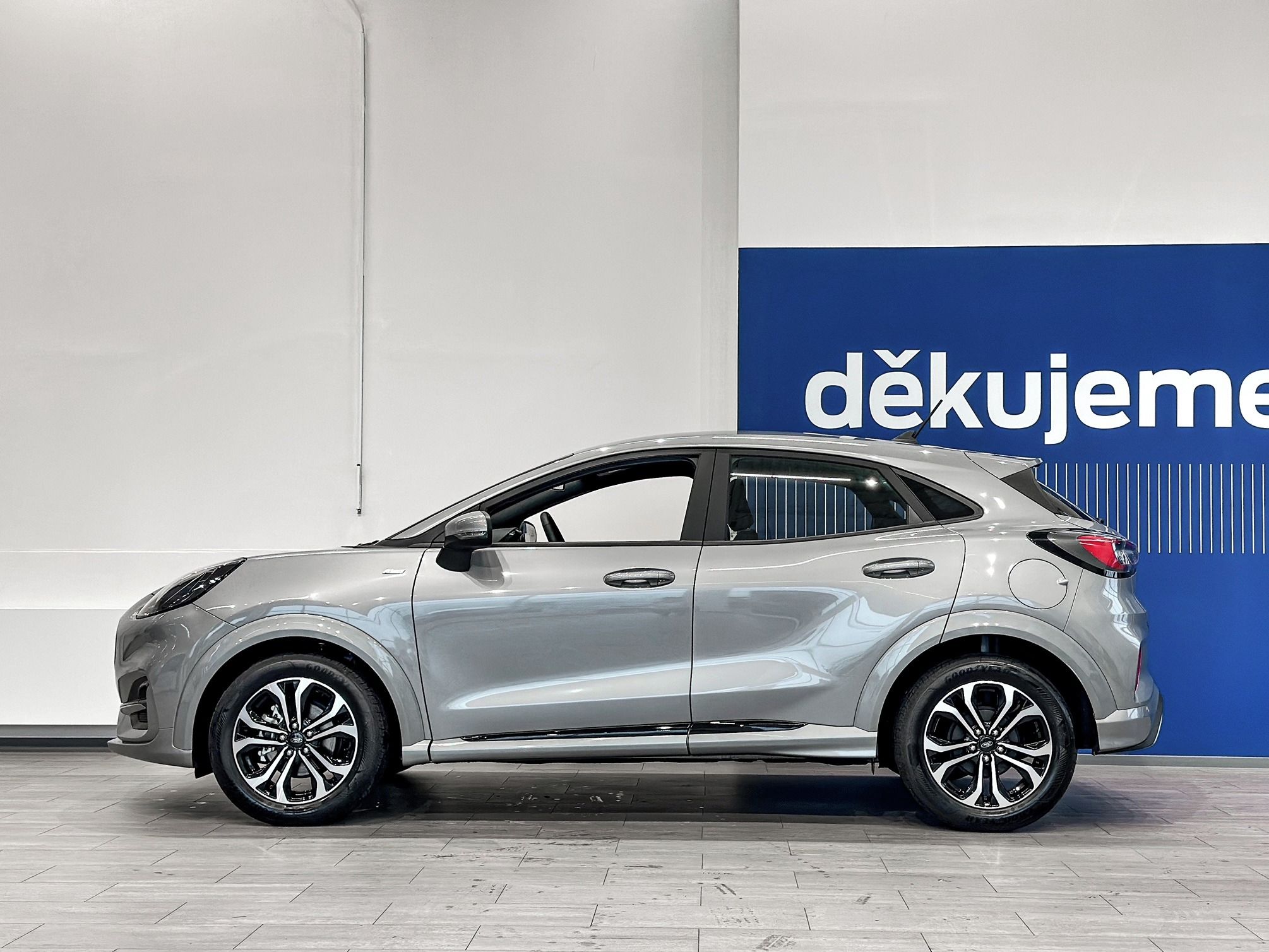 Ford Puma, ST - LINE 1,0 EcoBoost Hybrid - fotka 3