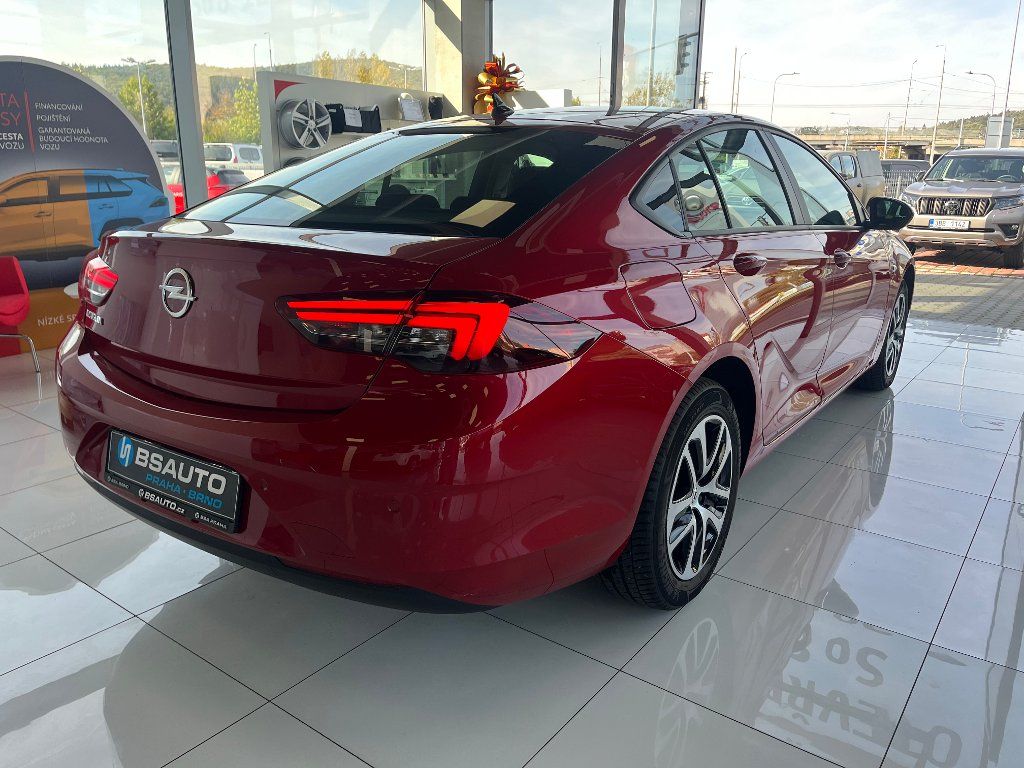 Opel Insignia, 1.5CDTi 90kW 1.MAJITEL - fotka 5