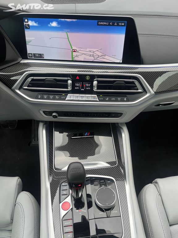 BMW X5, fotka 29