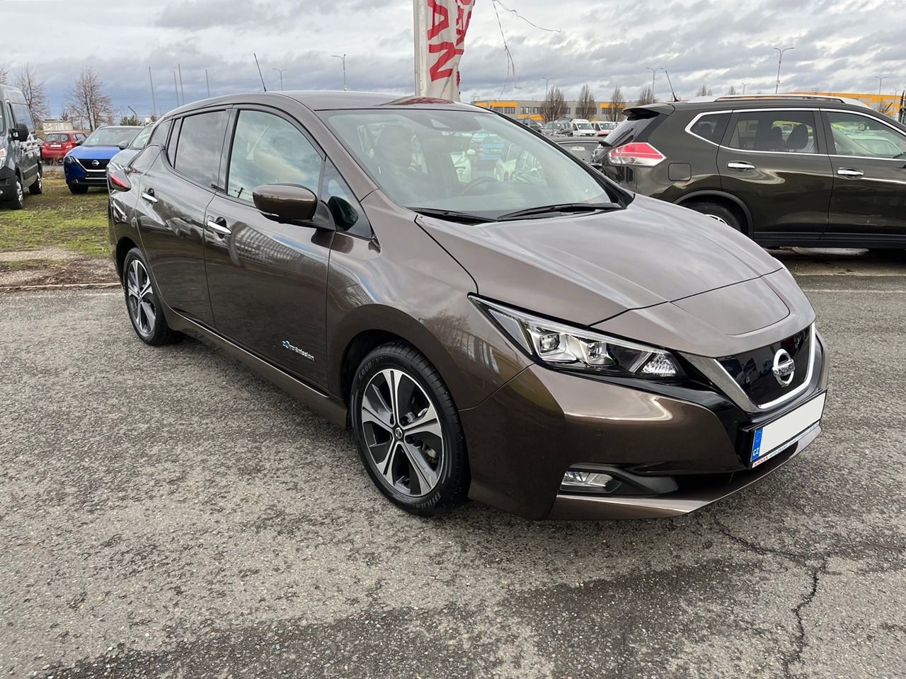 Nissan LEAF, 40kWh N-Connecta + ProPilot + - fotka 2