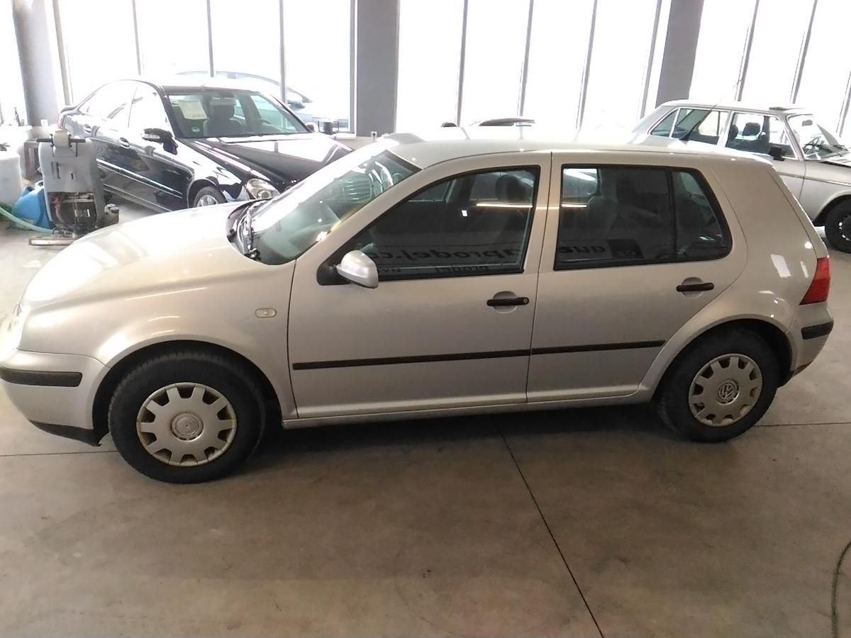 Volkswagen Golf, IV,1,4MPI,55KW,KLIMA,SER.KN - fotka 5
