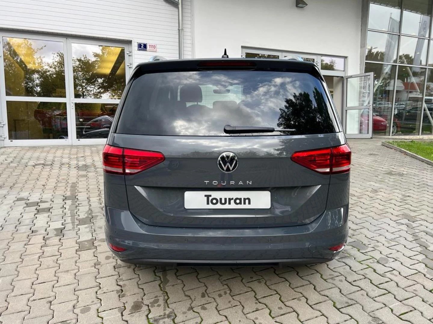 Volkswagen Touran, HL 1,5 TSI EVO 7DSG 110 kW - fotka 3