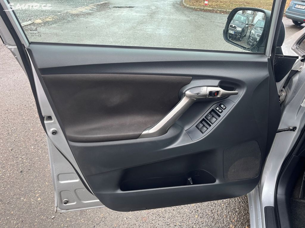 Toyota Verso, fotka 8