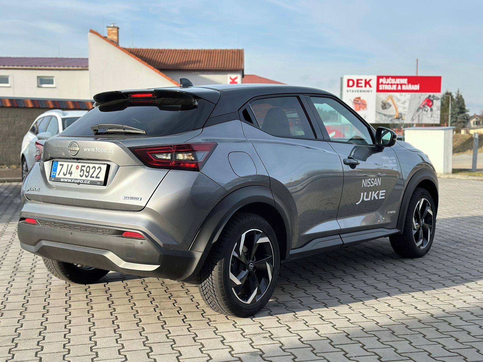 Nissan Juke, 1.6 143k N-Connecta automat - fotka 4