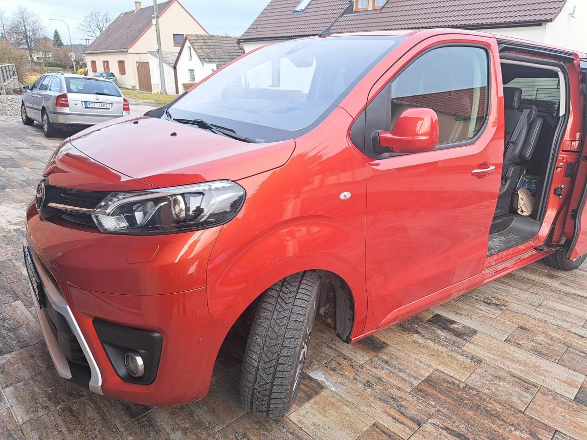 Toyota Proace Verso, 2.0D 8AT L1 130kW TAILGATE - fotka 2