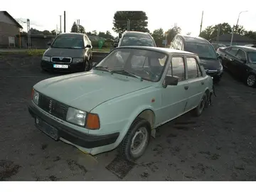 Škoda 120, m