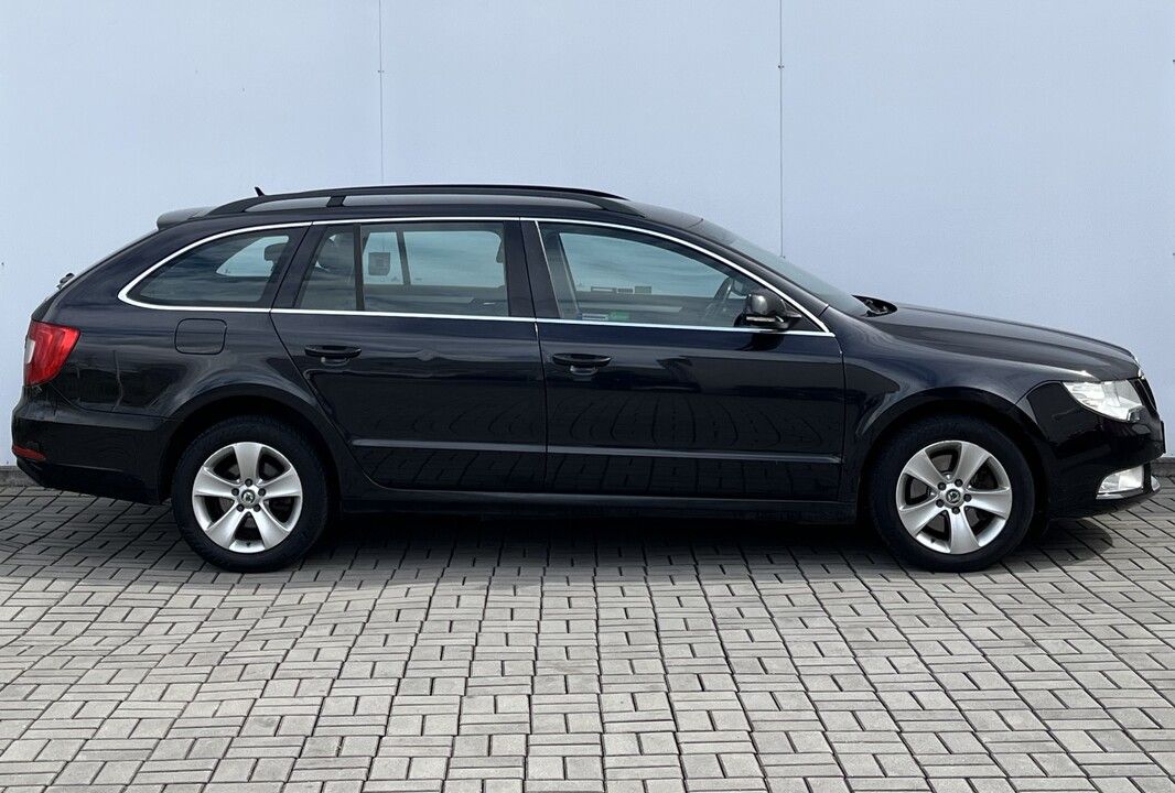 Škoda Superb, Ambition 2.0 TDI 125 kW - fotka 2