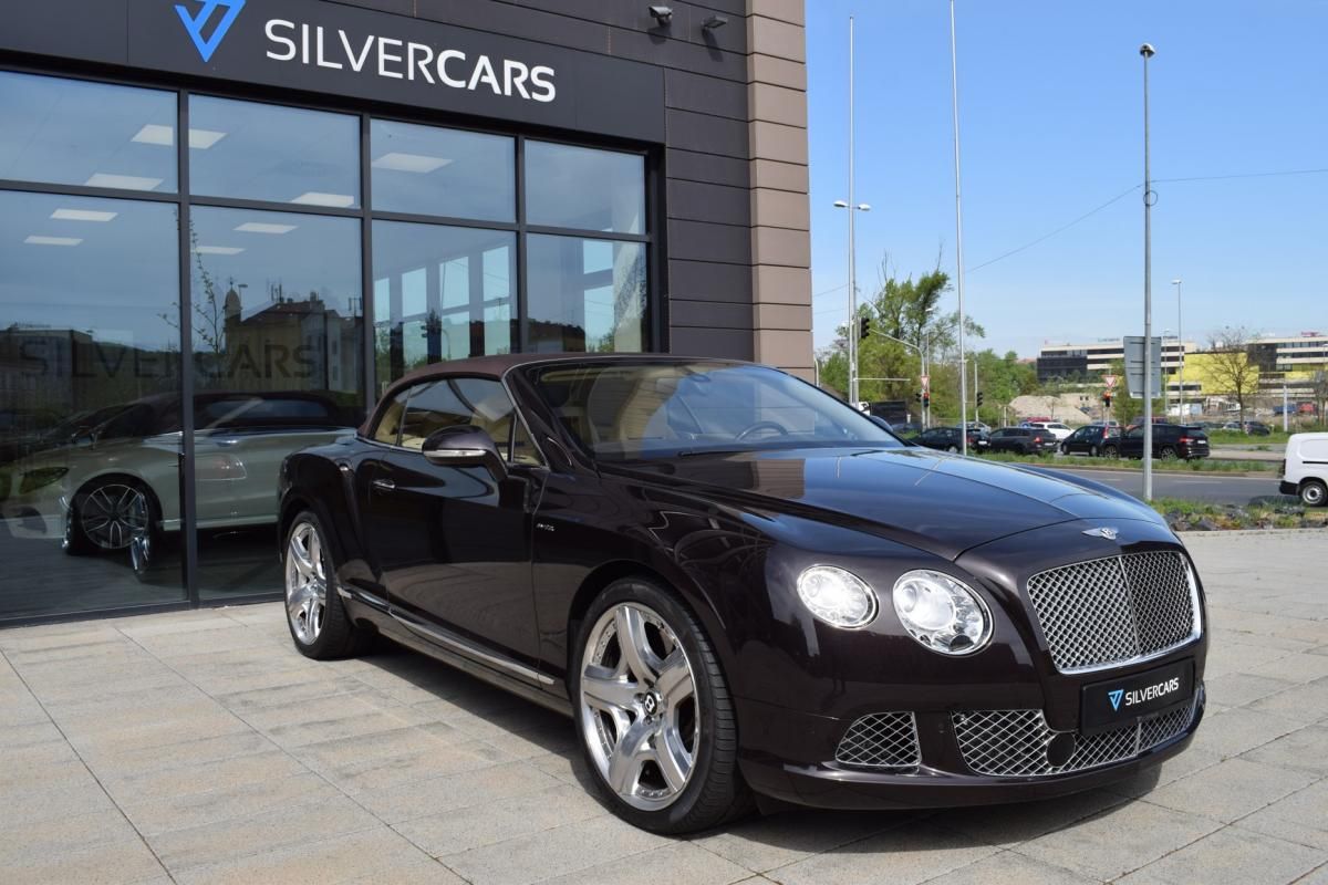 Bentley Continental GTC, W12/Cabrio - fotka 3