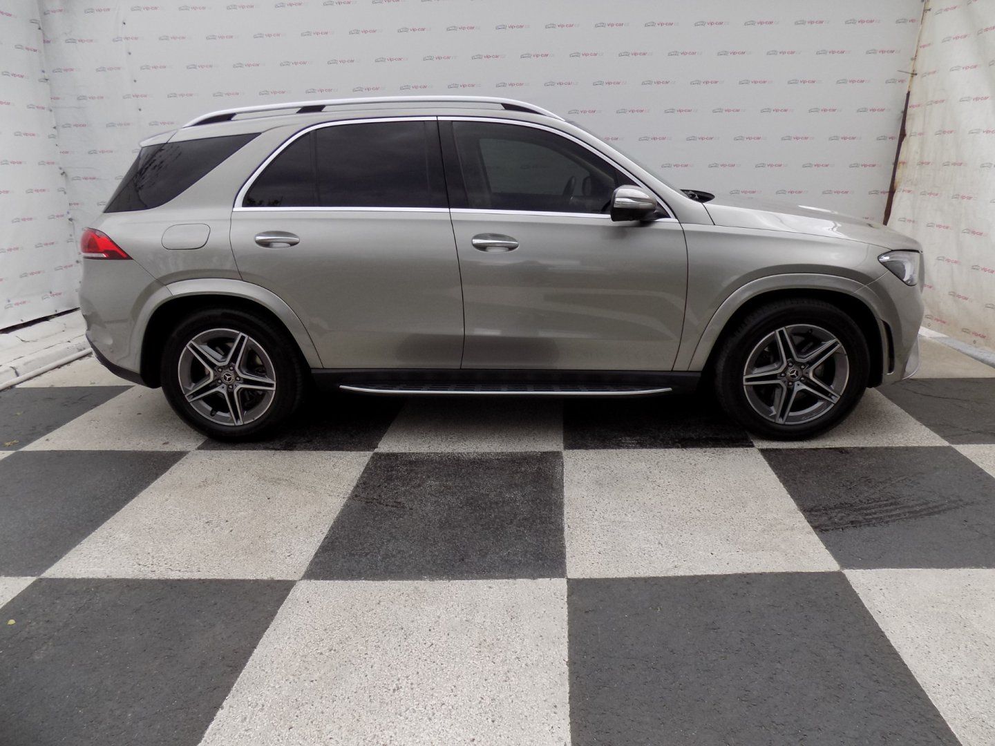 Mercedes-Benz GLE, 400d/AMG-Line/4-M/Full-Led/ - fotka 6
