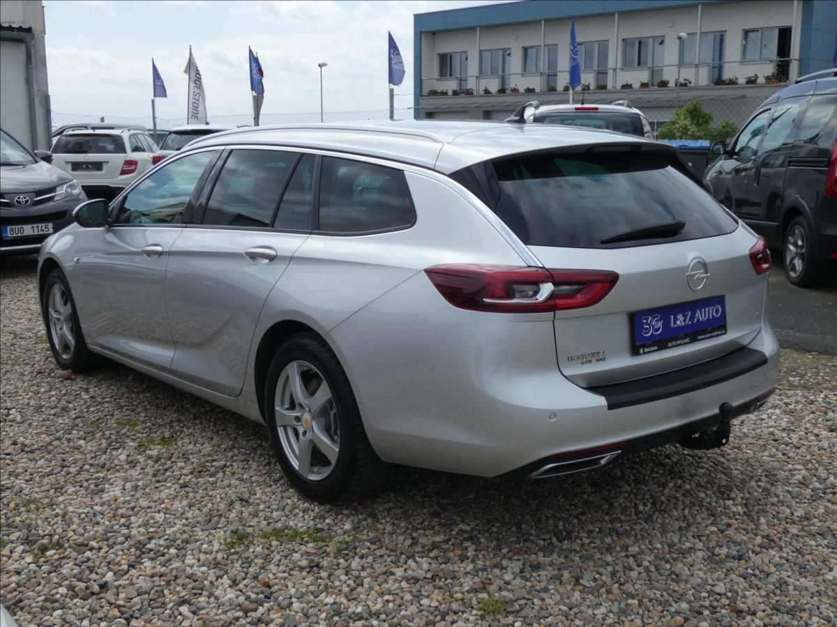 Opel Insignia, 2,0 CDTi 4X4 - fotka 6