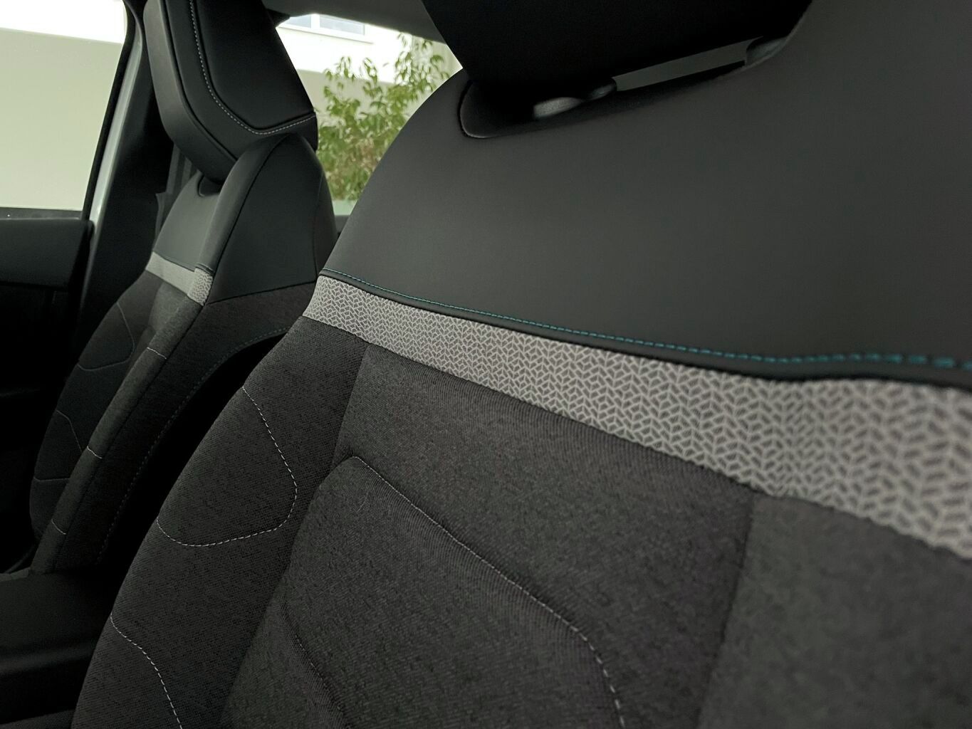 Citroën C4, 0679 Feel Pack 1,2 Turbo 130ko - fotka 5