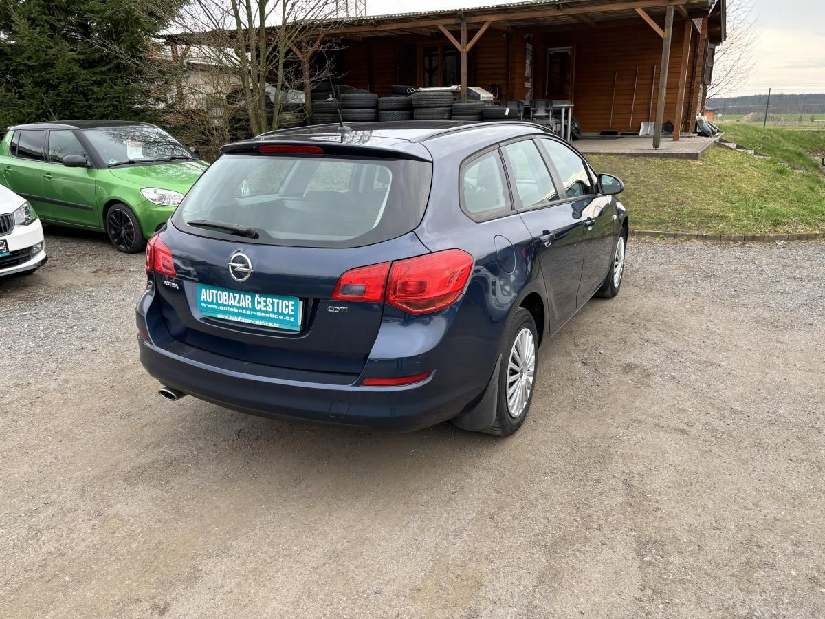 Opel Astra, 2.0 D - fotka 5