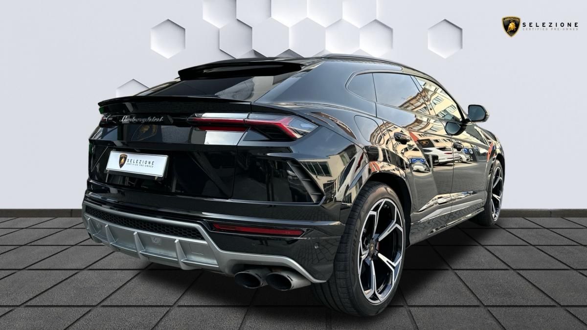 Lamborghini Urus, 4-místo / NEZ. TOPENÍ / Záruka - fotka 3