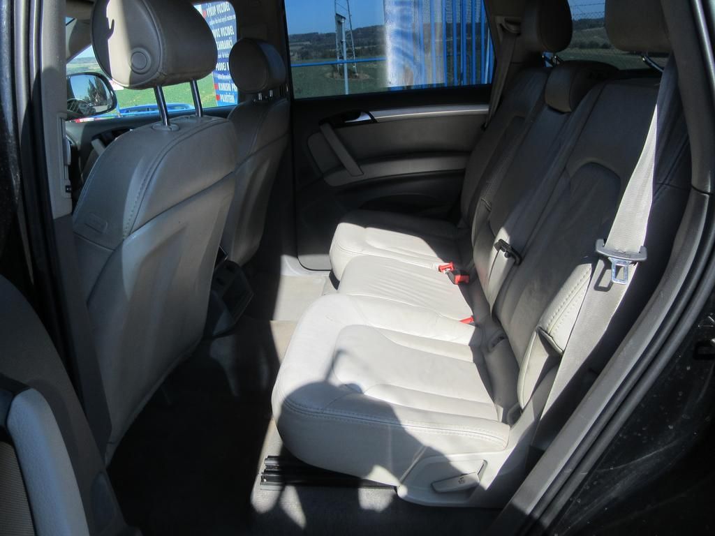 Audi Q7, 3,0 TDI V6 QUATTRO - fotka 6