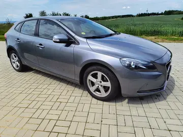 Volvo V40, 2.0D Nordic, DPH, tažné