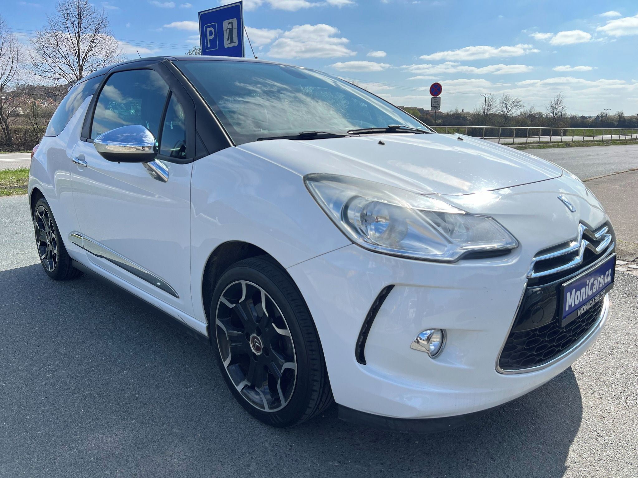 Citroën DS3, 1.6 i 115kW SPORT CHIC - fotka 3