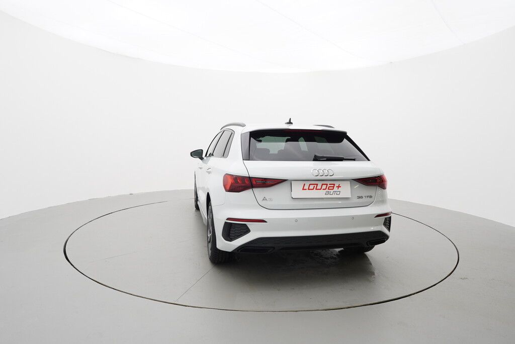 Audi A3, S-Line 1.5 FSI 110 kW - fotka 4