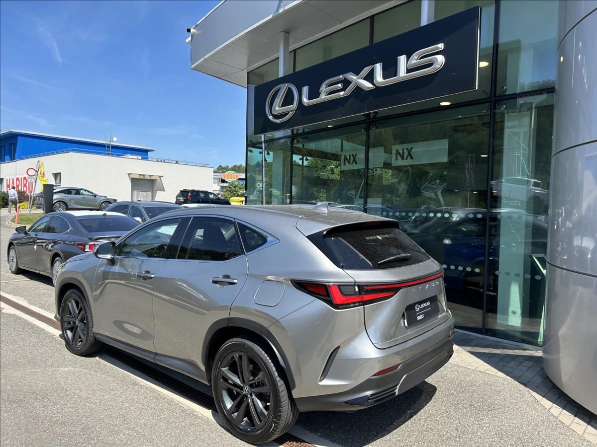 Lexus NX 450h+, 2.5  4V PRESTIGE PLUS - fotka 3