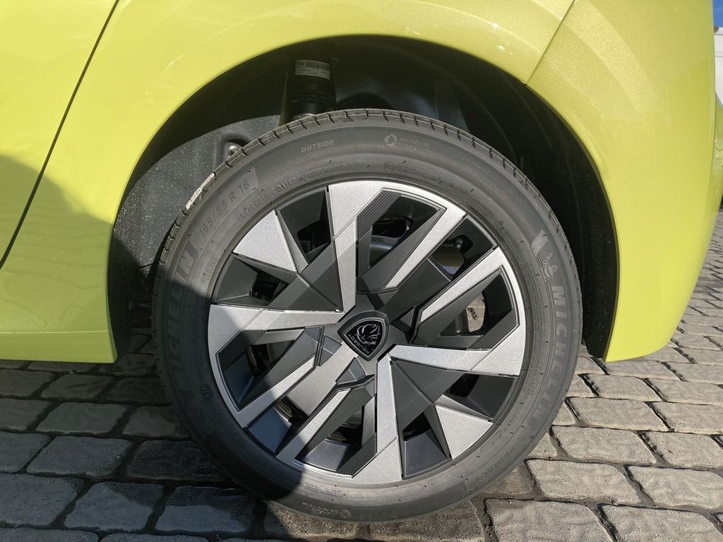 Peugeot 208, STYLE Turbo 100 MAN6 - fotka 6
