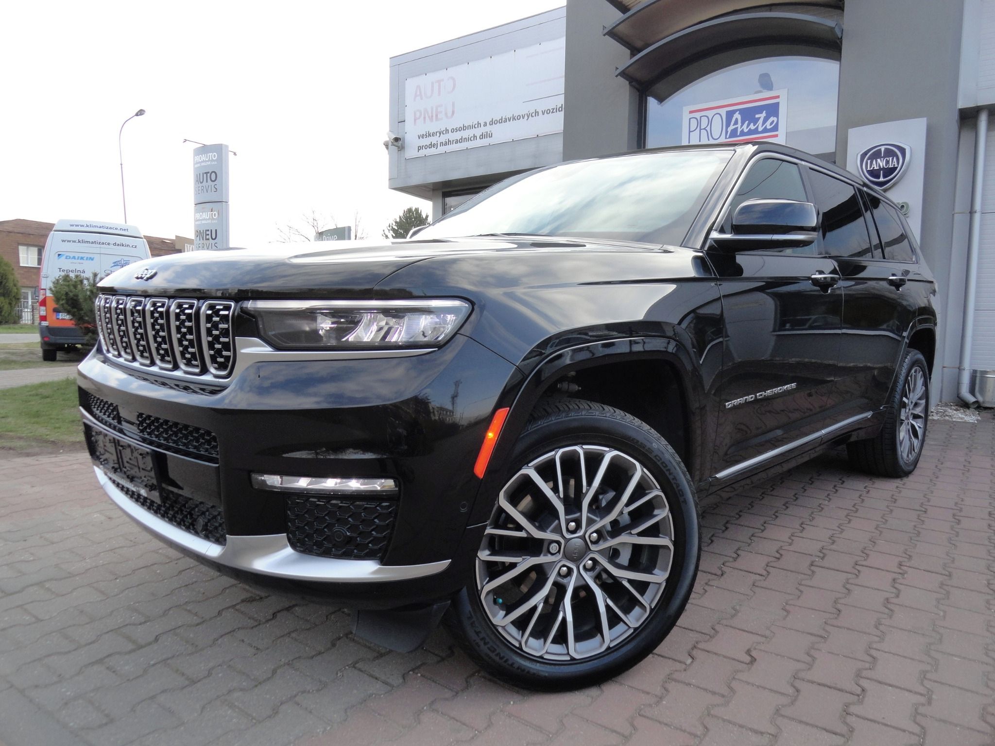 Jeep Grand Cherokee, L 3,6 V6 SUMMIT RESERVE - fotka 3