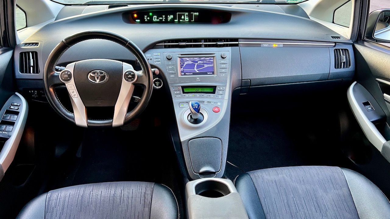 Toyota Prius, 1.8 Hybrid Navigace Kuze Kamer - fotka 6