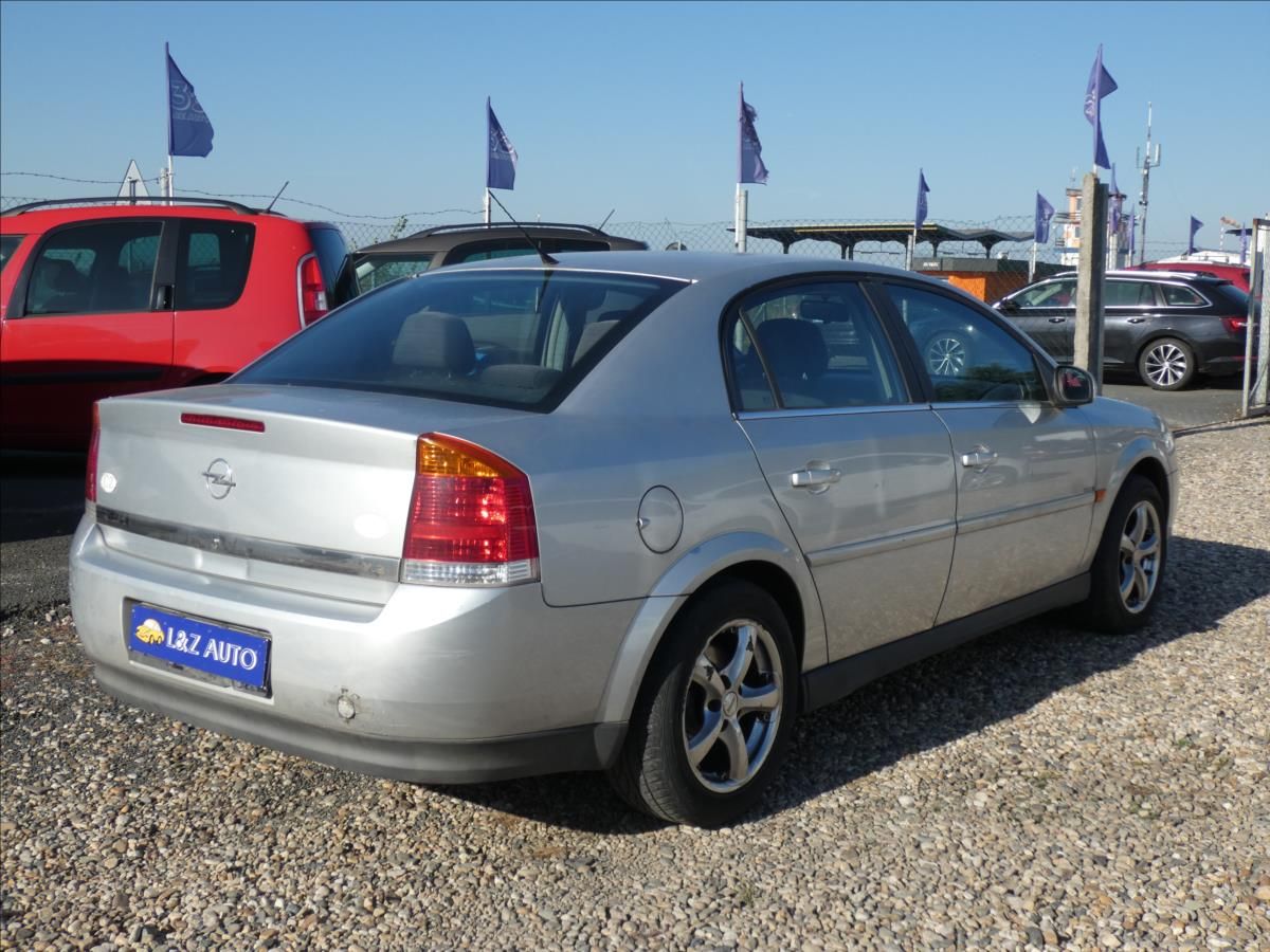 Opel Vectra, 2,2 i - fotka 6