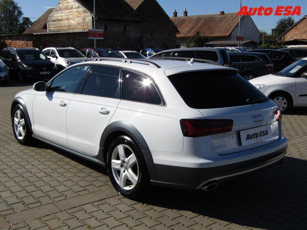 Audi A6 allroad, 3.0TDi Quattro,ČR,AT,TZ - fotka 6