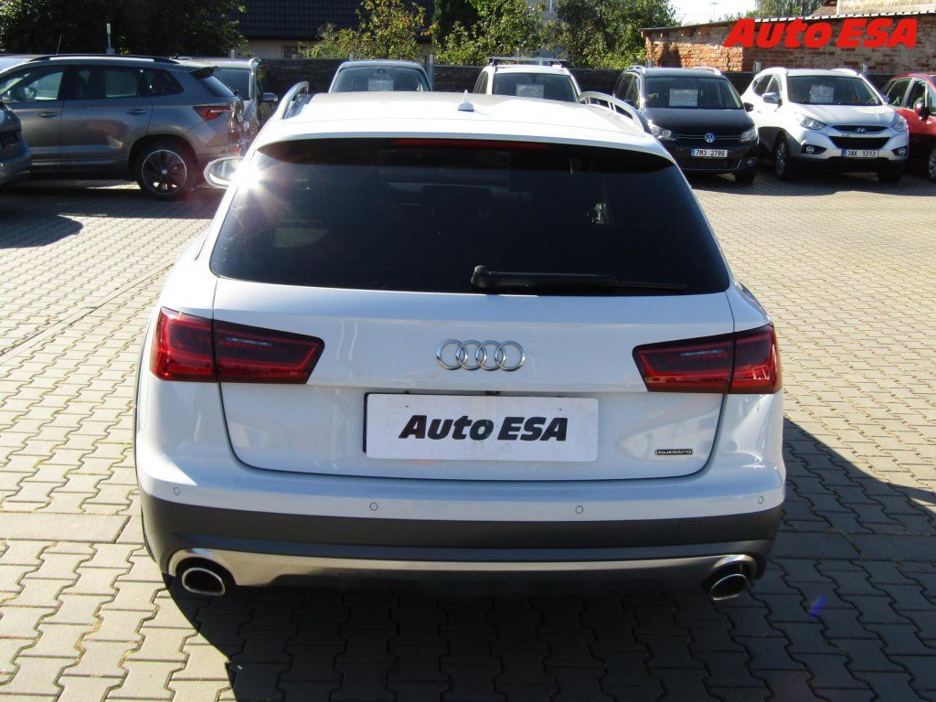 Audi A6 allroad, 3.0TDi Quattro,ČR,AT,TZ - fotka 5