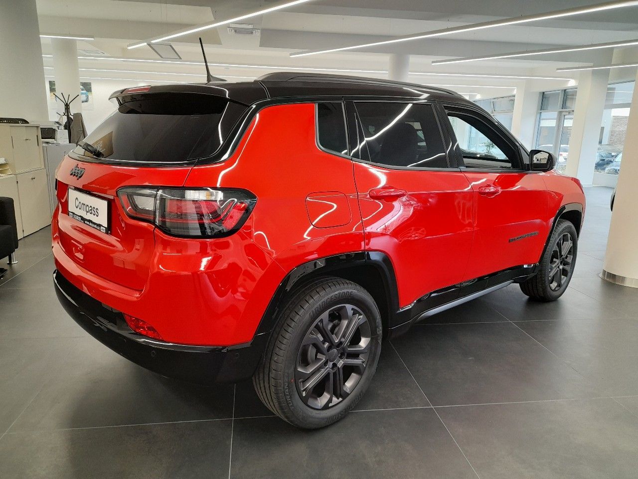 Jeep Compass, S Limited 1.3 240k 4x4 - fotka 4