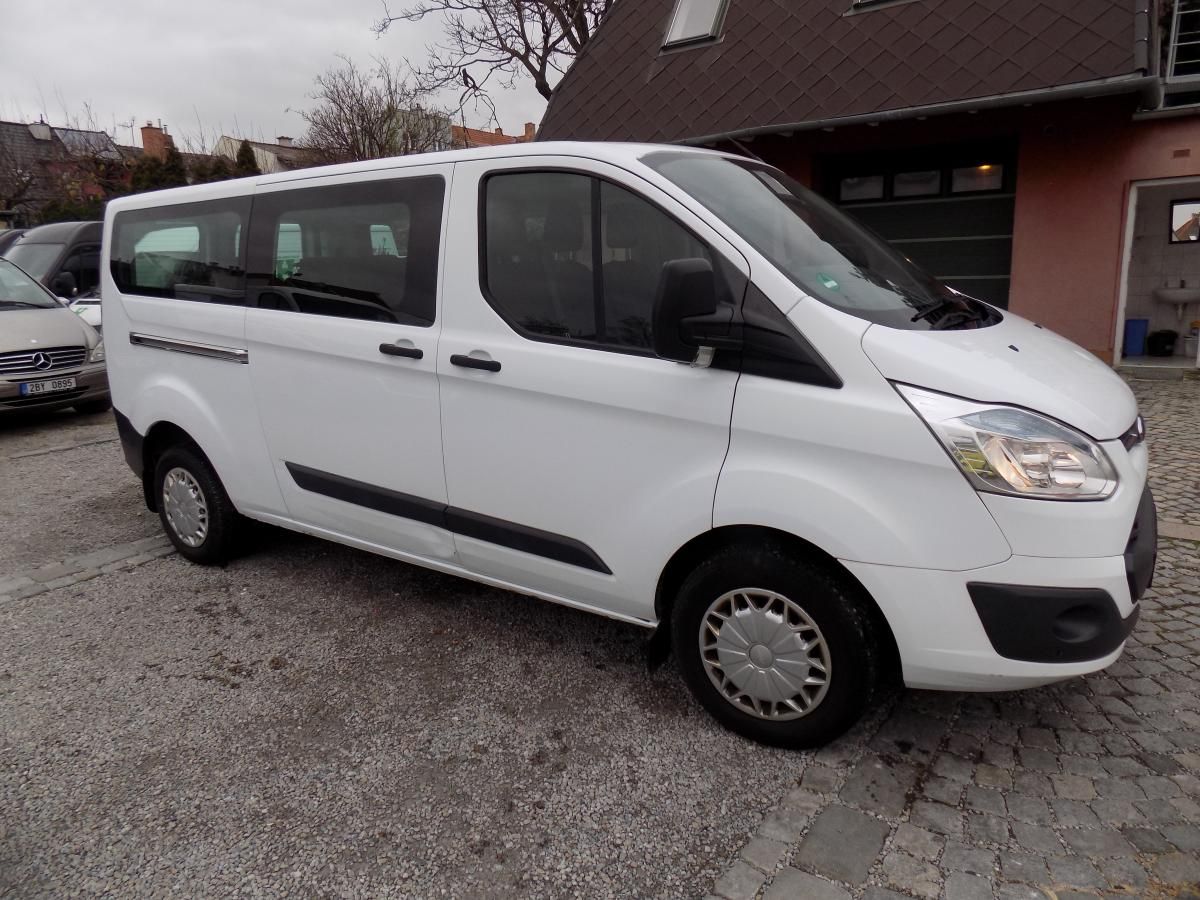 Ford Transit Custom, 2,2 TDCI 92 KW L2H1 9 MÍST - fotka 6