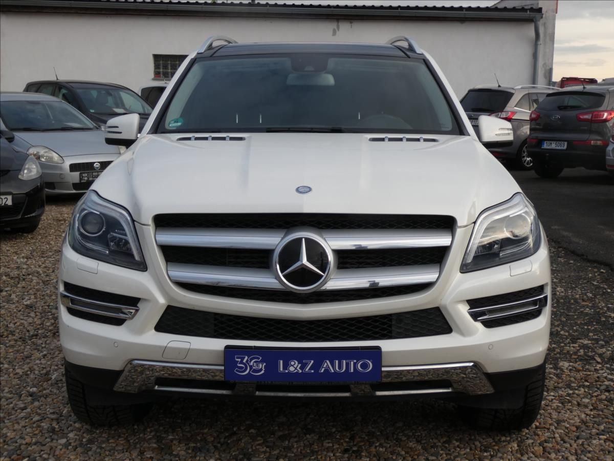 Mercedes-Benz GL, 3,0 GL 350 Bluetec 4Matic - fotka 2
