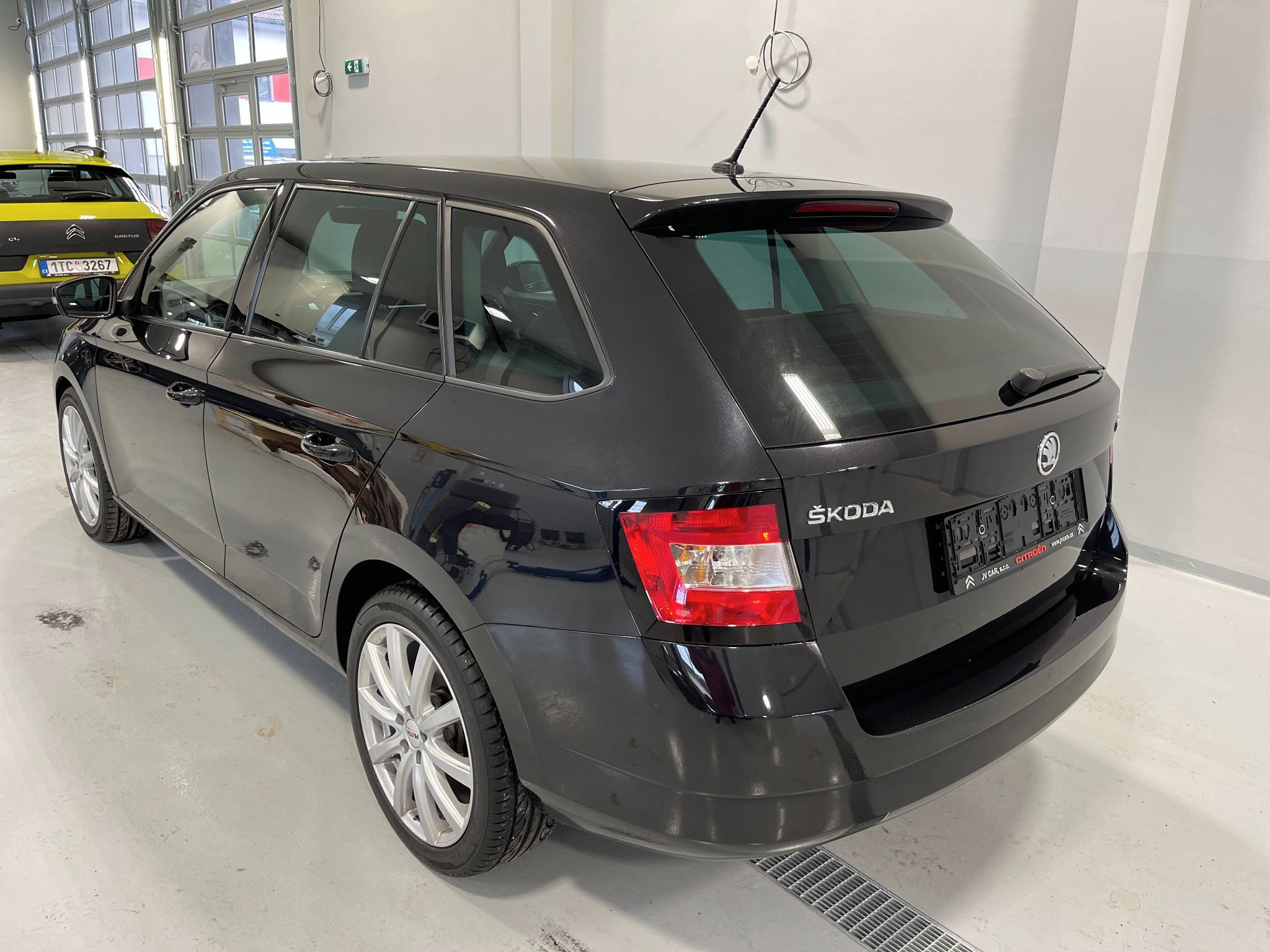 Škoda Fabia, 1.4TDi 66kW DSG AMBITION Combi - fotka 4