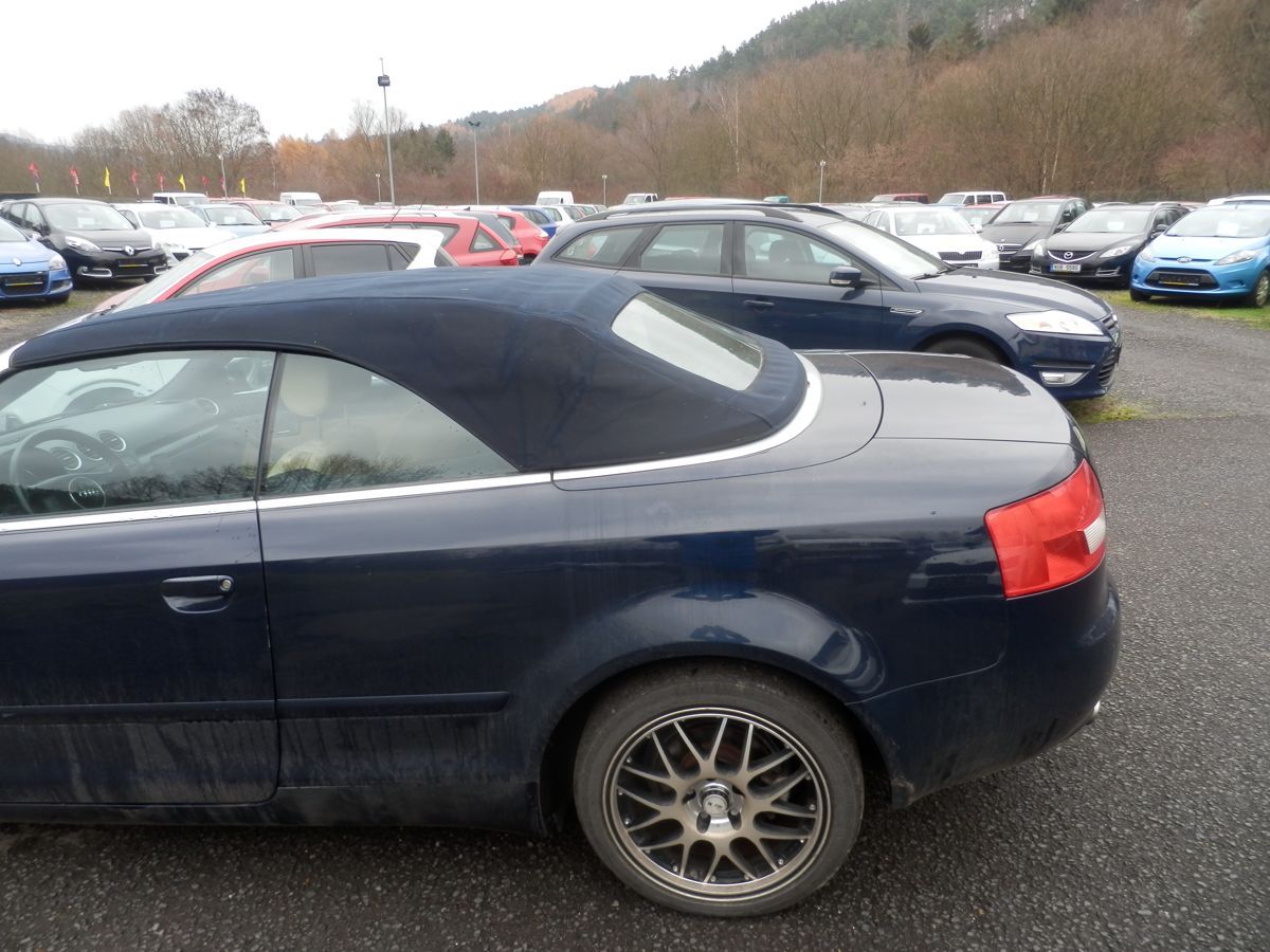 Audi A4, 1,8T 120KW CARBIO - fotka 5