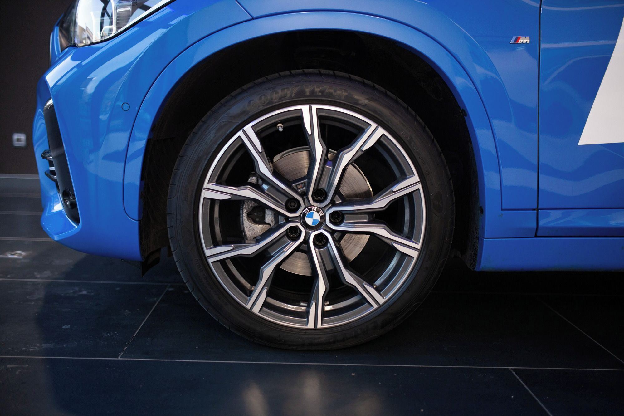 BMW X1, xDrive18d - fotka 4
