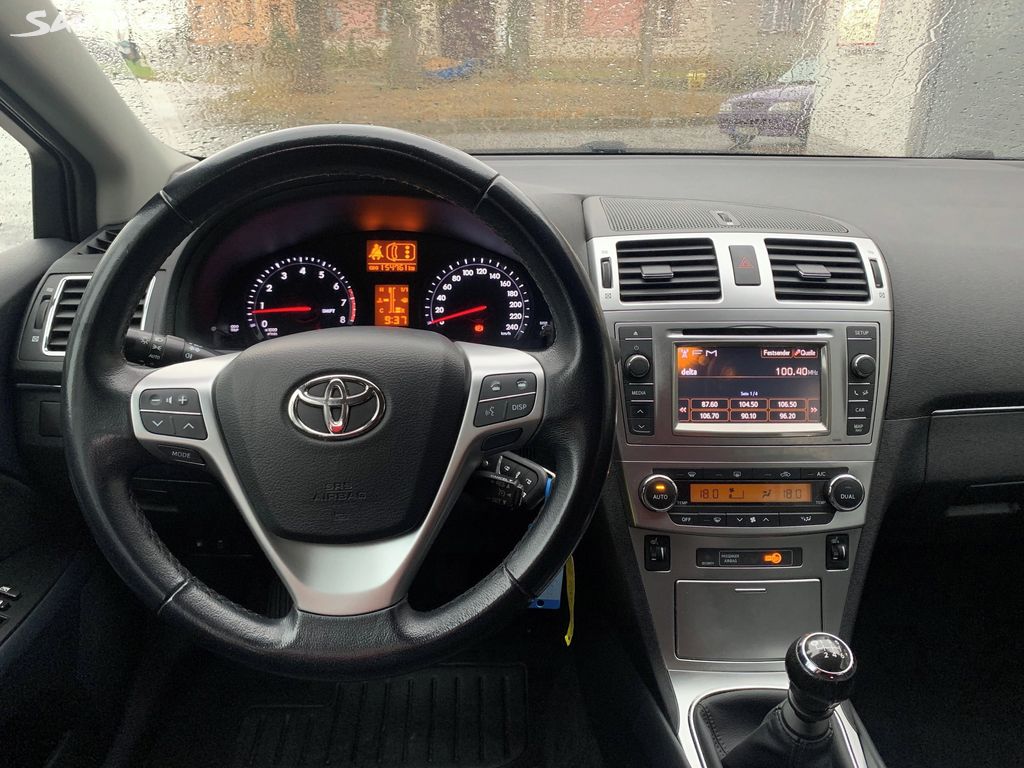 Toyota Avensis, fotka 9
