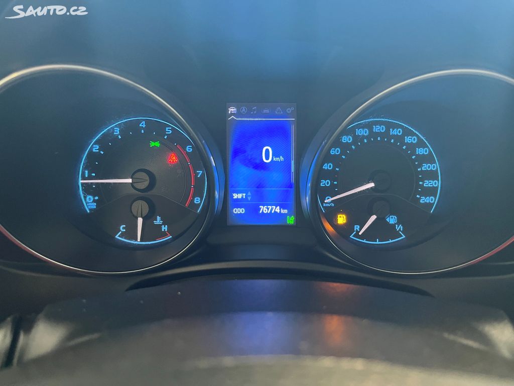 Toyota Auris, fotka 13