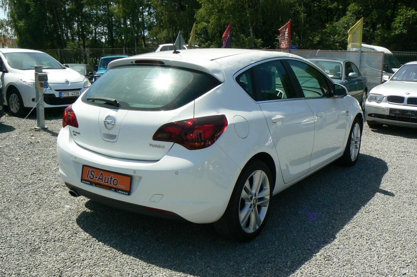 Opel Astra, 1,4 T -SPORT - KROUPY - fotka 6