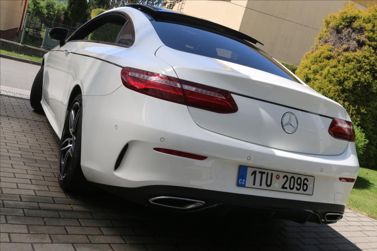 Mercedes-Benz Třídy E, 4 MATIC 1.maj ČR DPH,59TKM - fotka 5